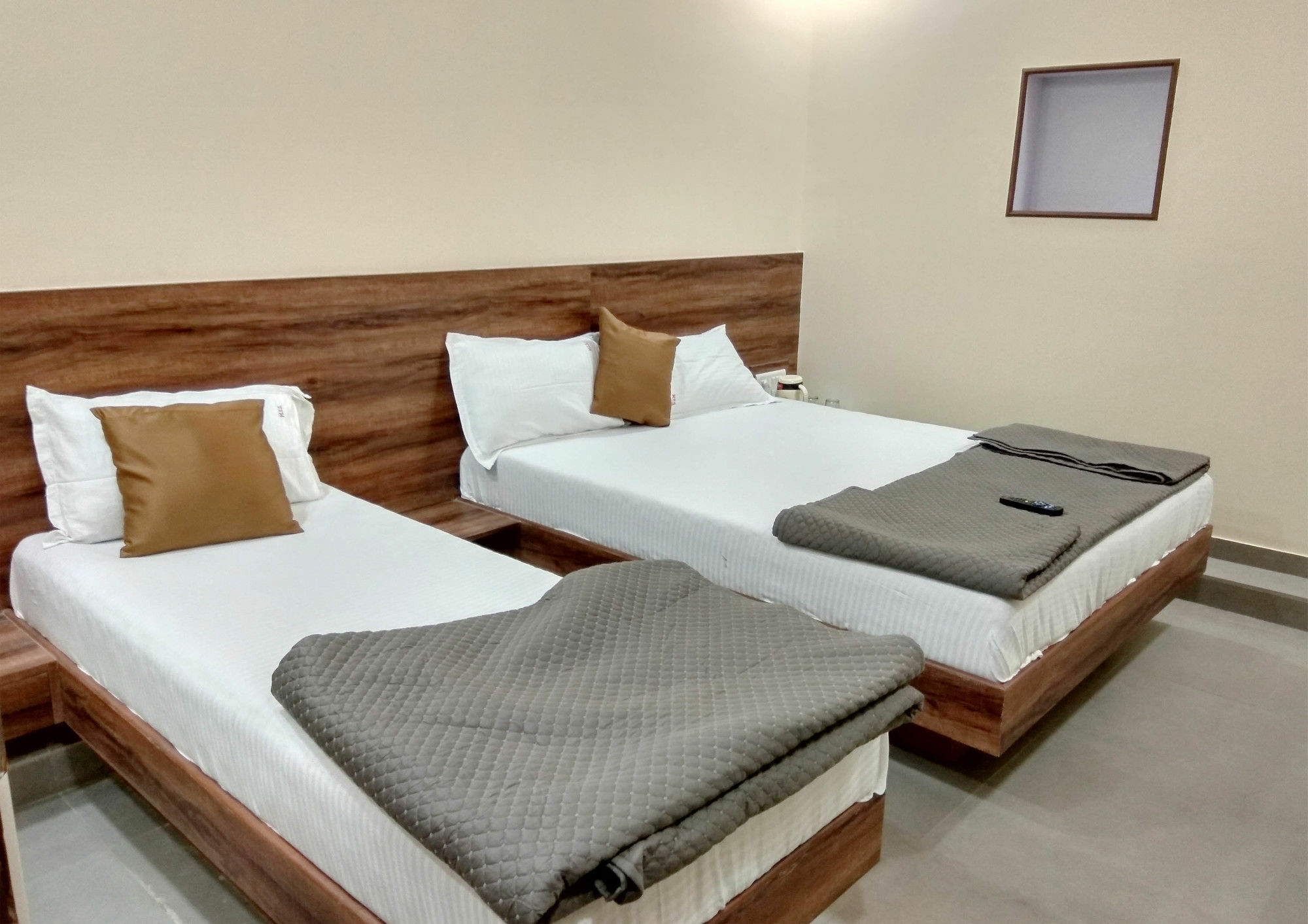 Hotel Terminus Square Kurla Exterior foto