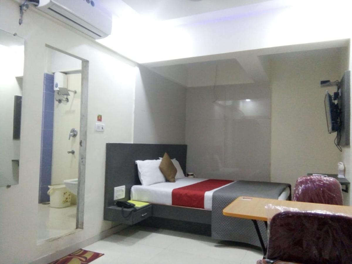 Hotel Terminus Square Kurla Exterior foto